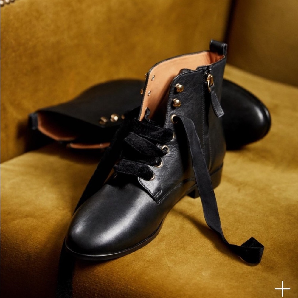 Sézane Black boots